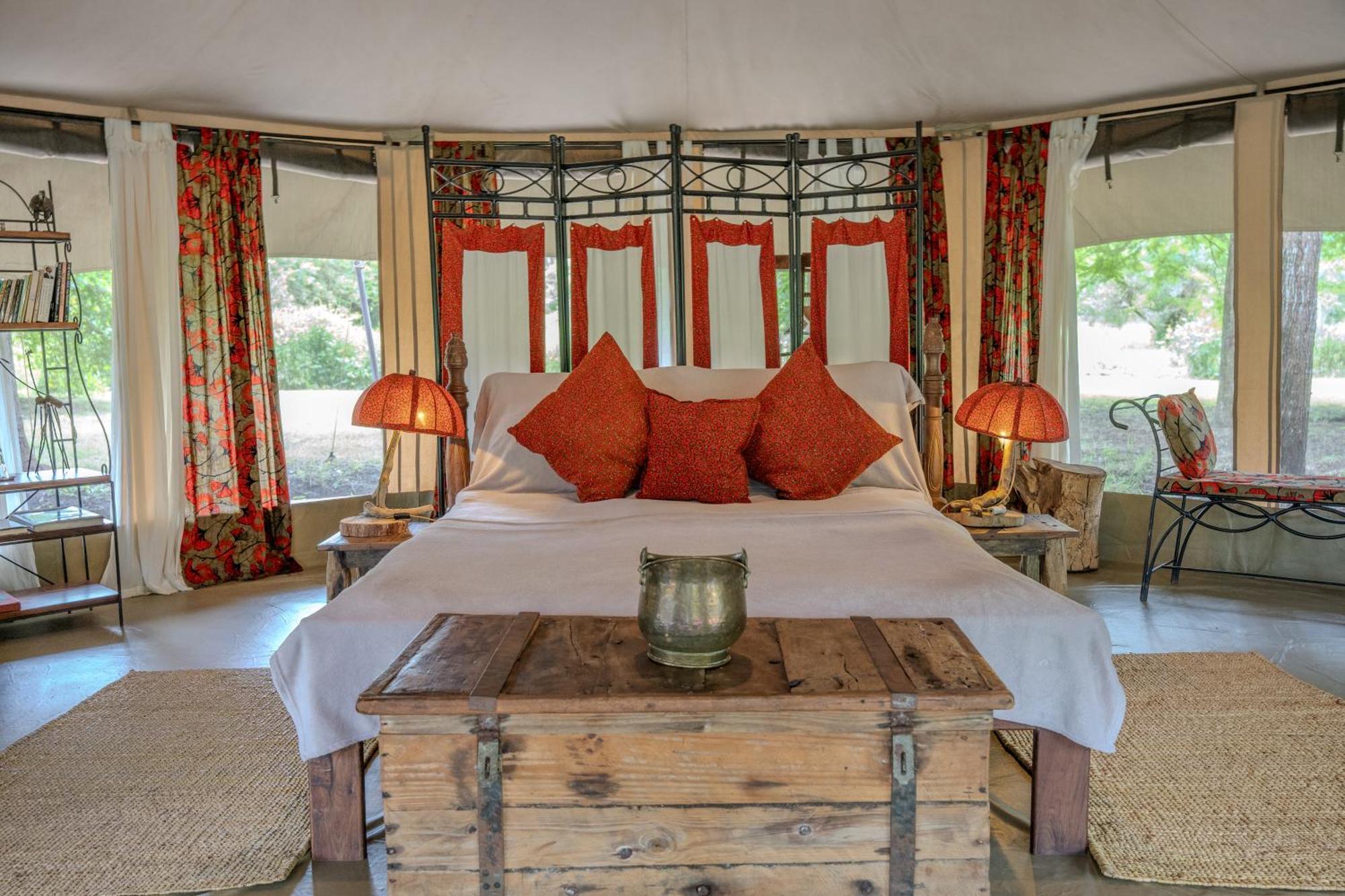 Dolly Farm & River Camp, Luxury Tents Usa River Exteriör bild